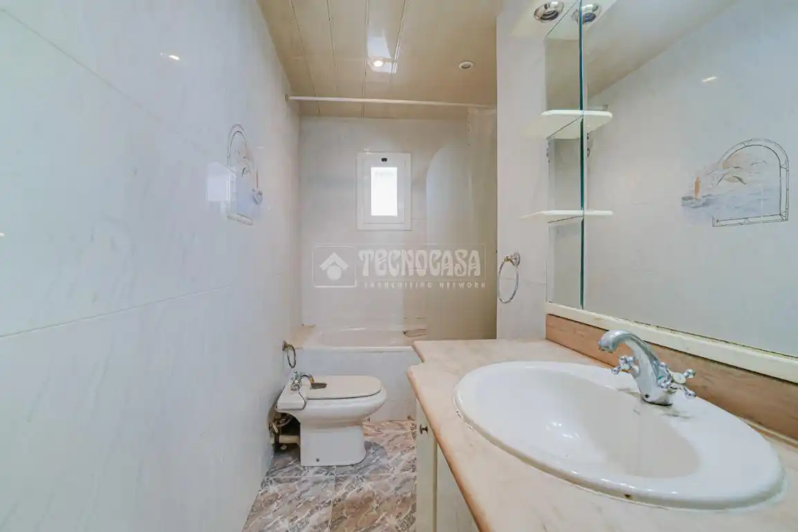 Baño de Piso en venta en Ripollet