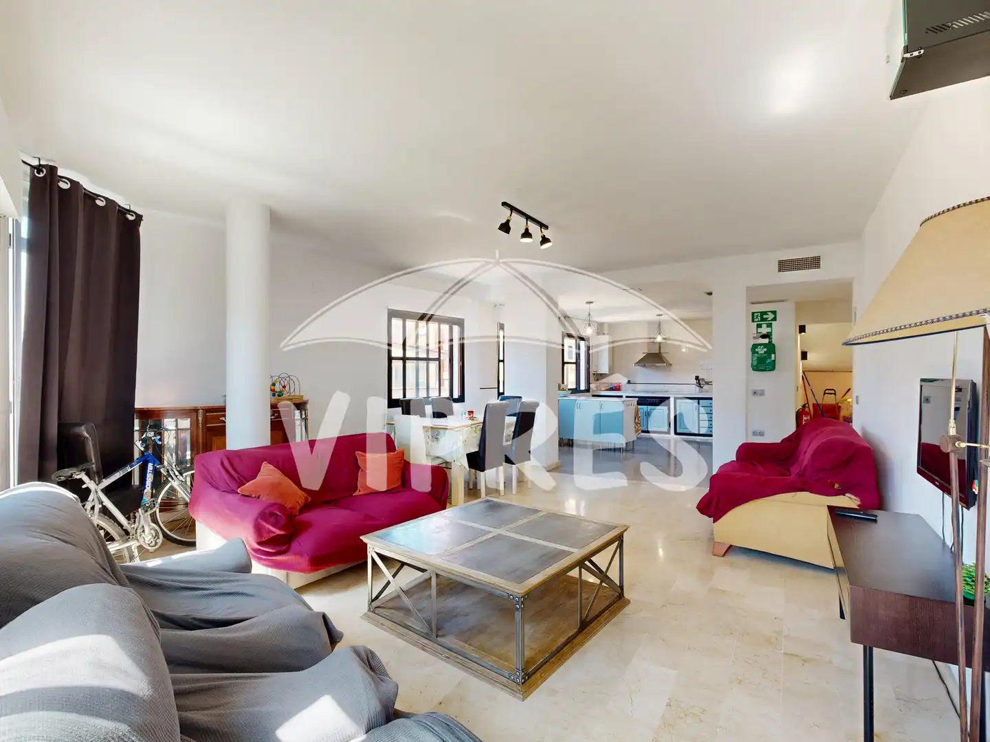 Sala de estar de Dúplex en venta en Cáceres con Trastero