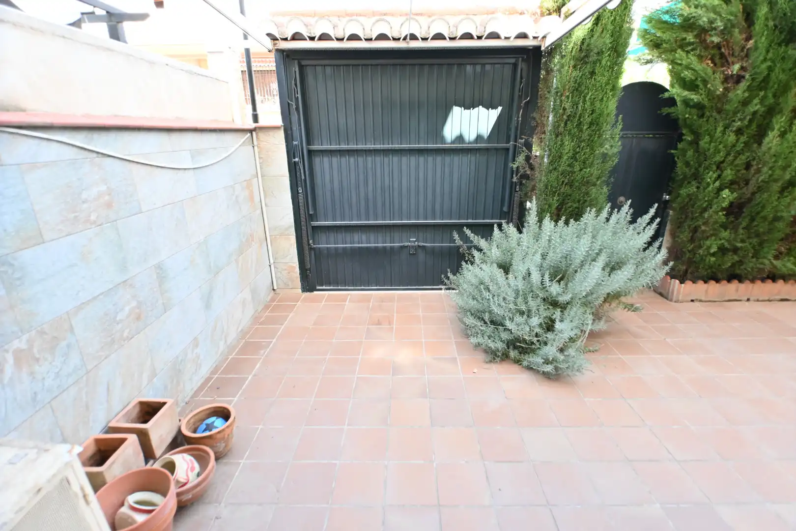 Jardín de Casa adosada en venta en Churriana de la Vega con Aire acondicionado, Terraza y Trastero