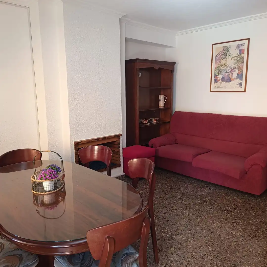 Sala de estar de Apartamento de alquiler en La Pobla de Farnals con Aire acondicionado, Calefacción y Jardín privado