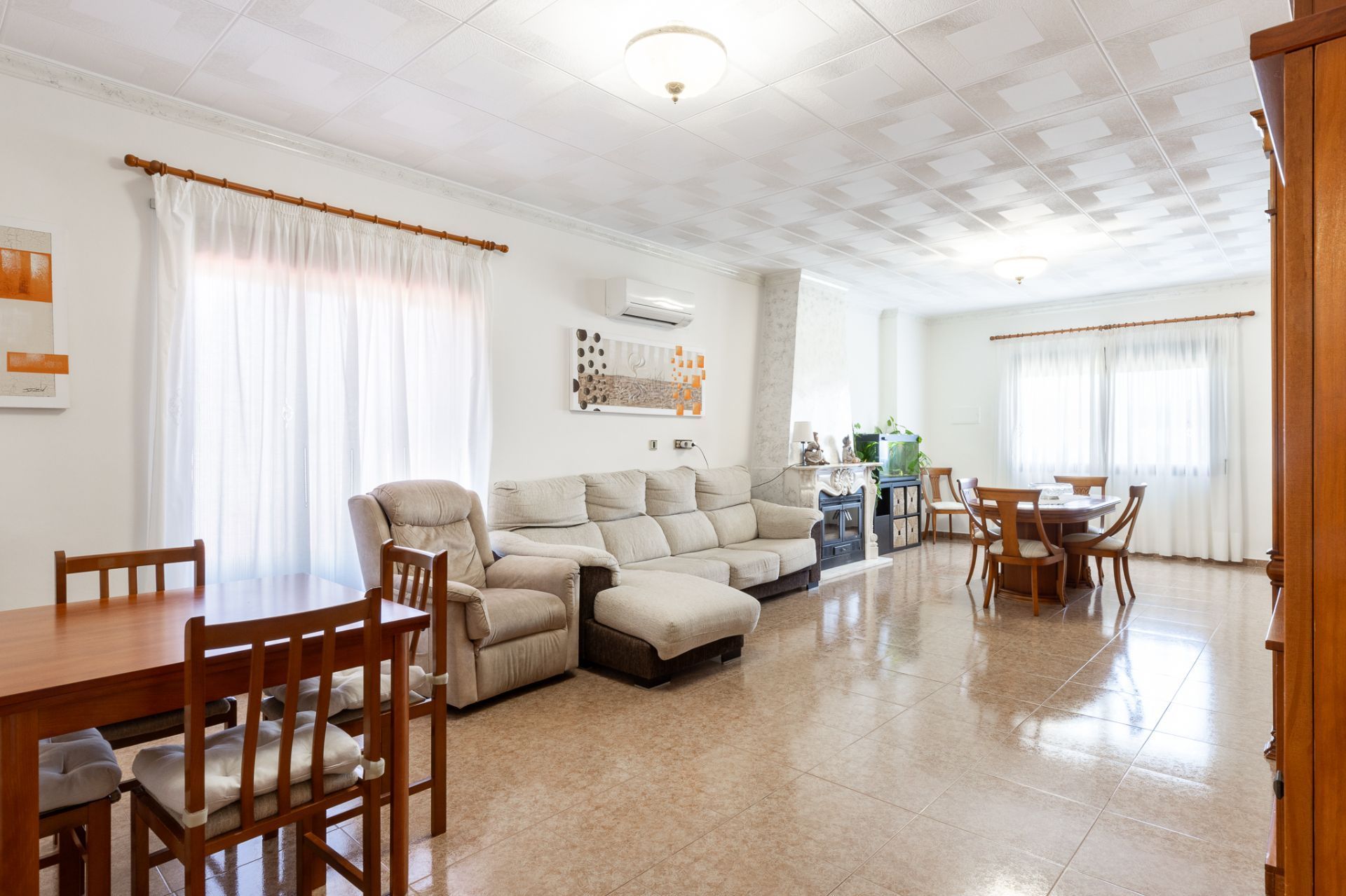 Sala d'estar de Casa o xalet en venda en Navarrés amb Aire condicionat, Jardí privat i Terrassa