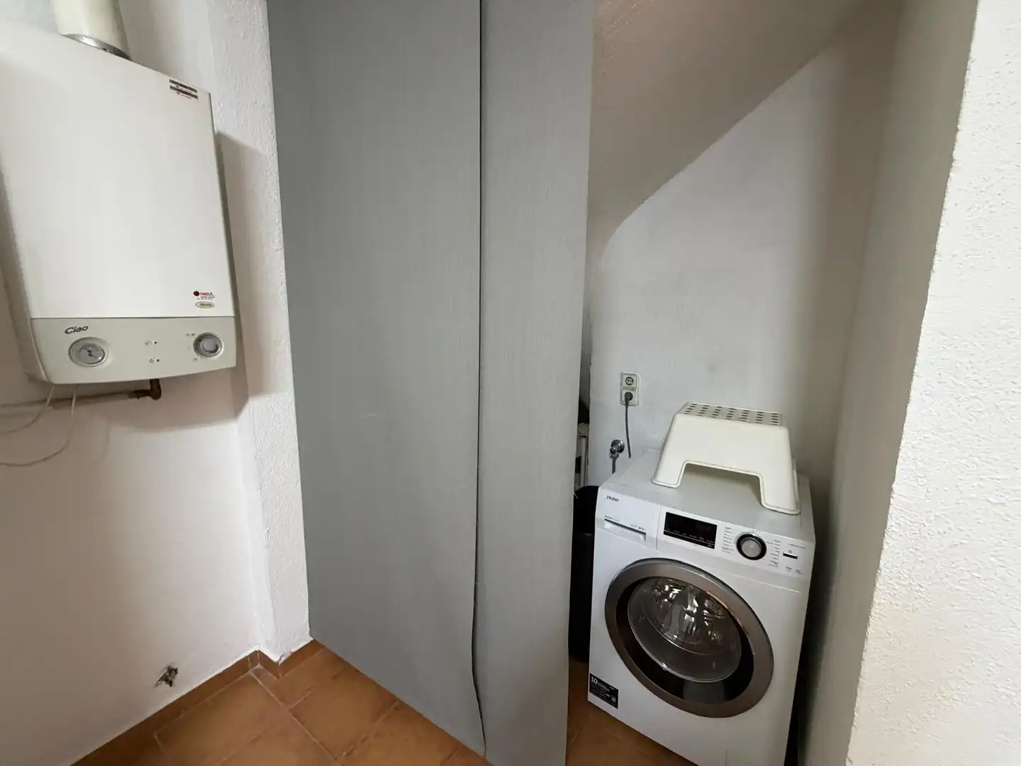 Habitación de Casa adosada de alquiler en Vilablareix con Aire acondicionado, Calefacción y Amueblado