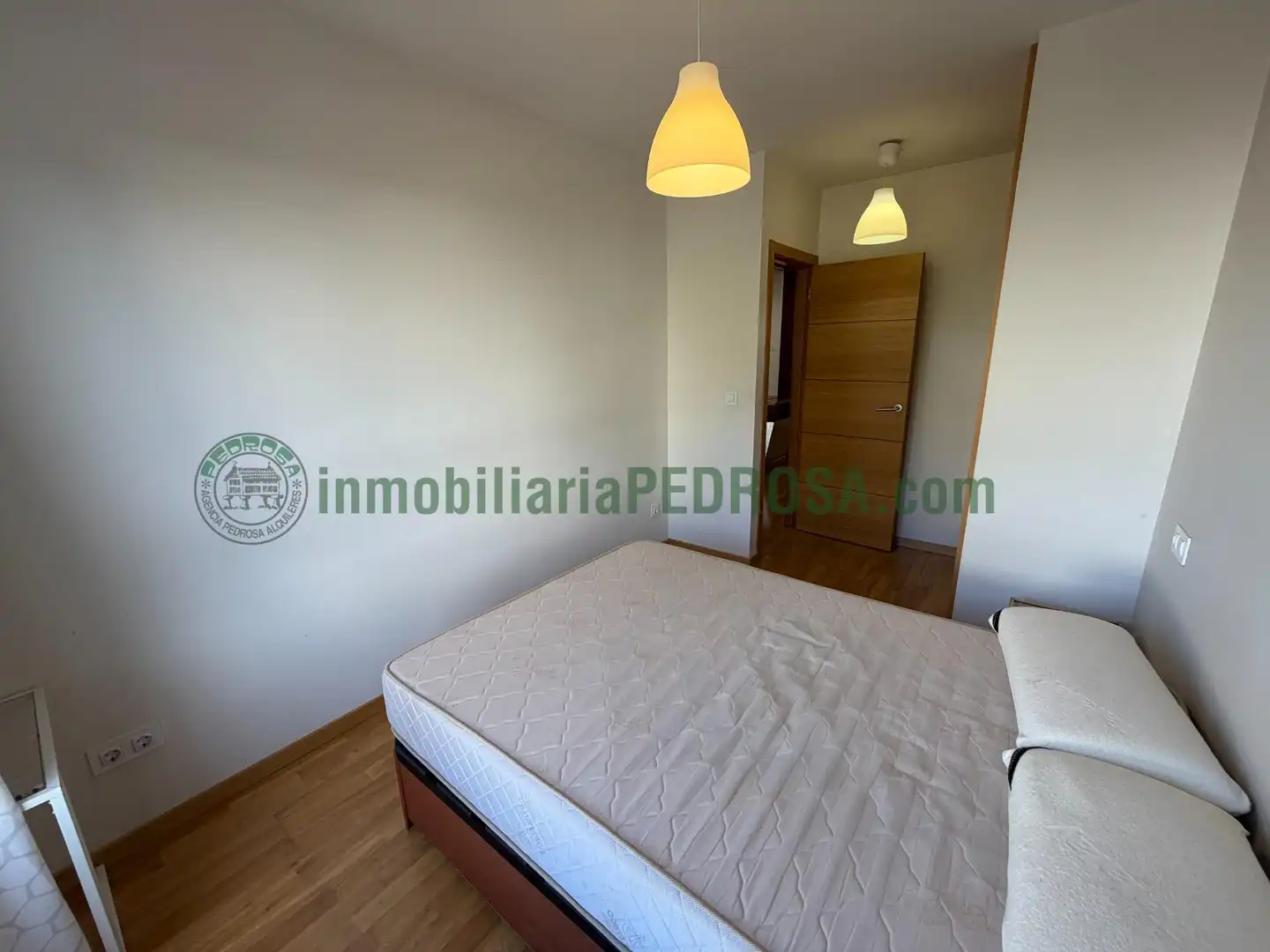 Apartament de lloguer a Calle GRECIA, Monte Porreiro
