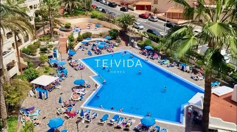 Foto 2 de Piso en venta en Avenida Amsterdam, Los Cristianos, Arona