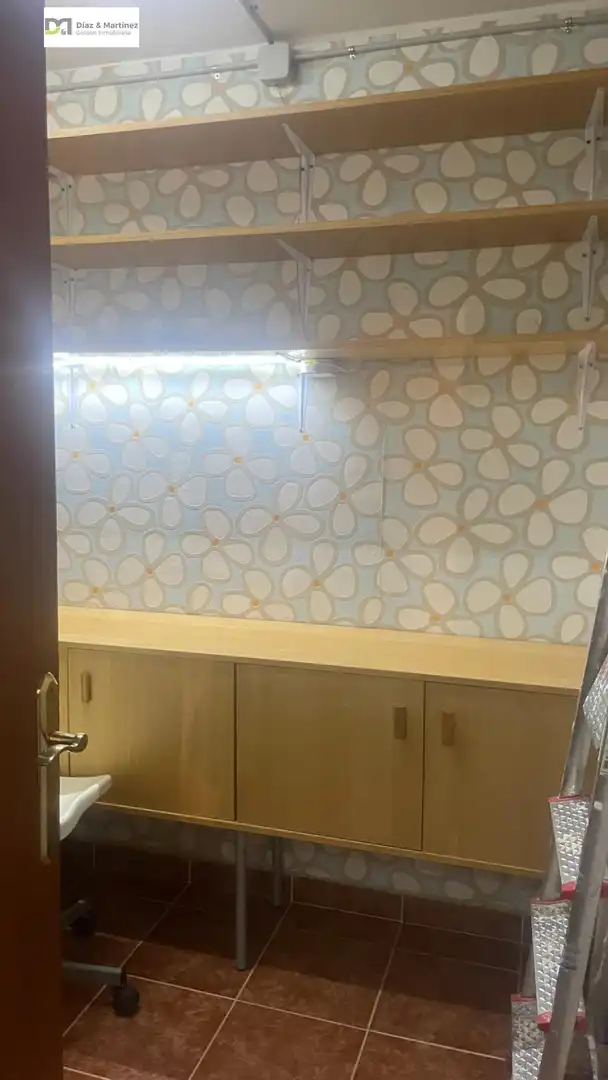 Cocina de Piso en venta en Oviedo  con Calefacción, Parquet y Trastero