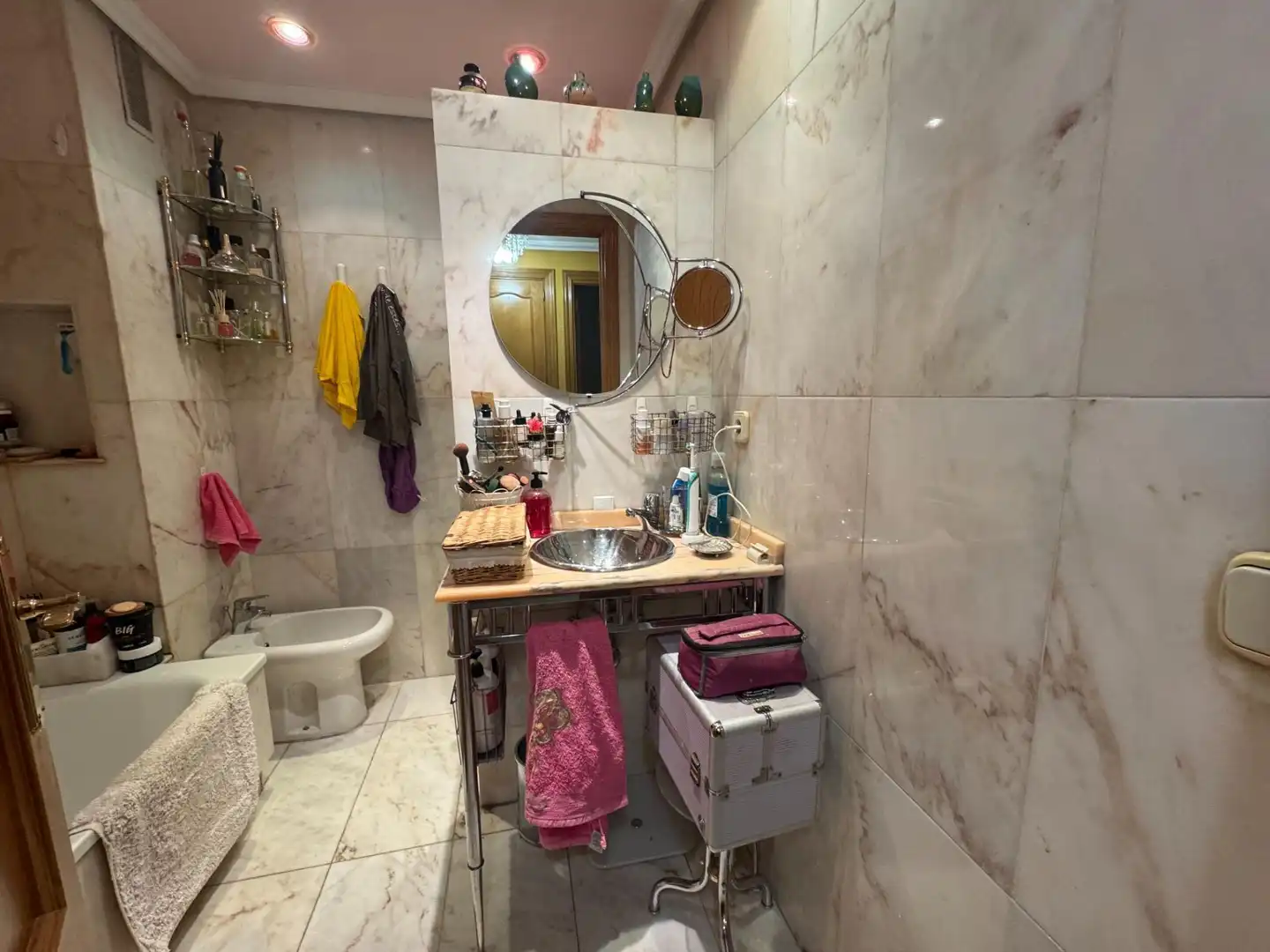 Bathroom of Flat for sale in Madrid  with Air Conditioner, Heating and Terrace