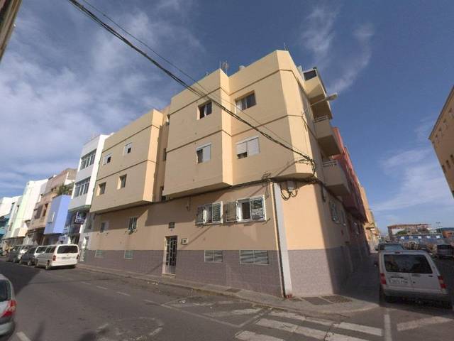 Piso en Venta en  SEVILLA en Vecindario - El Doctoral - Cruce de Sardina
