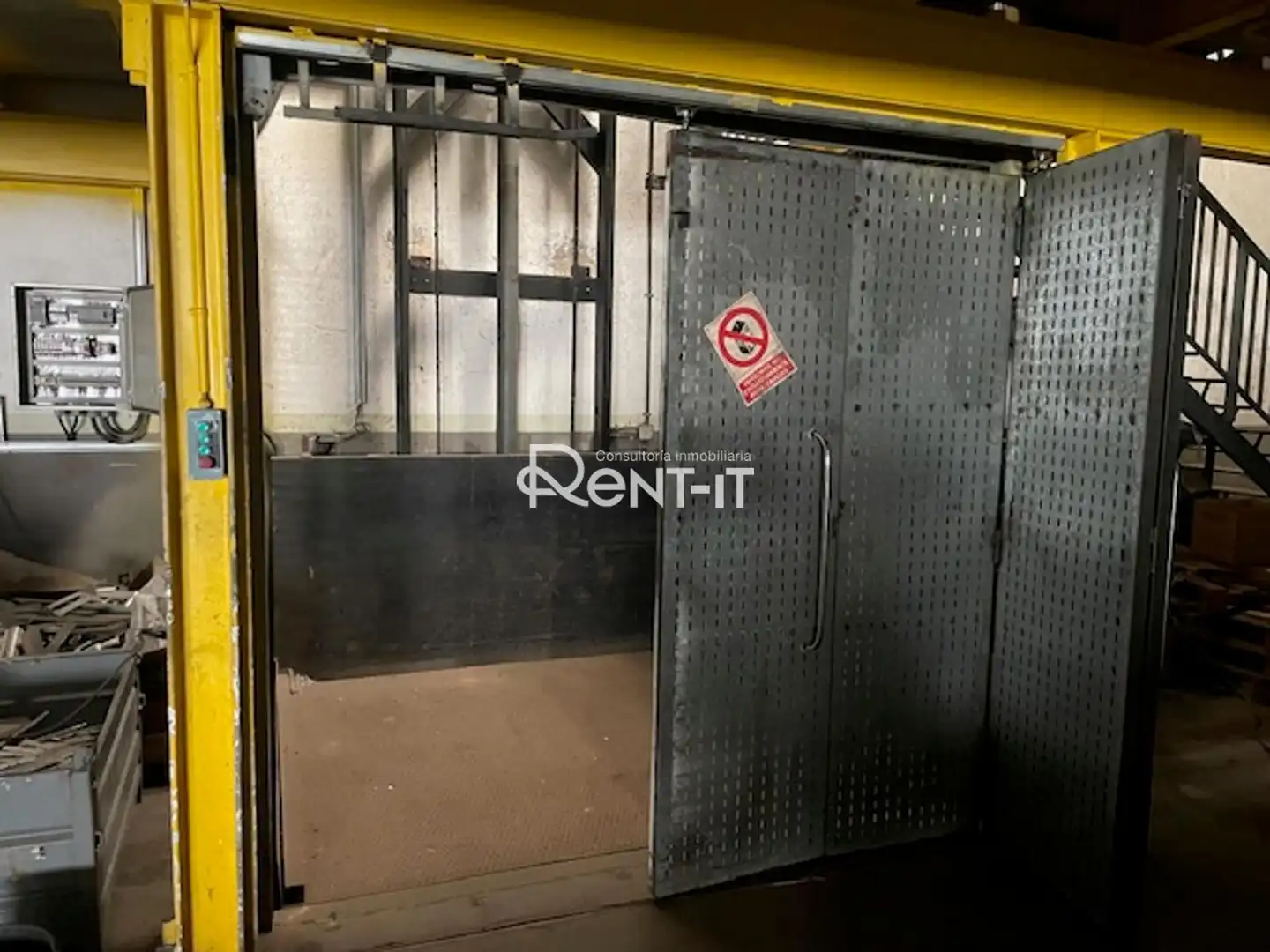 Industrial building for sale in Ferrocarril, imagen 10