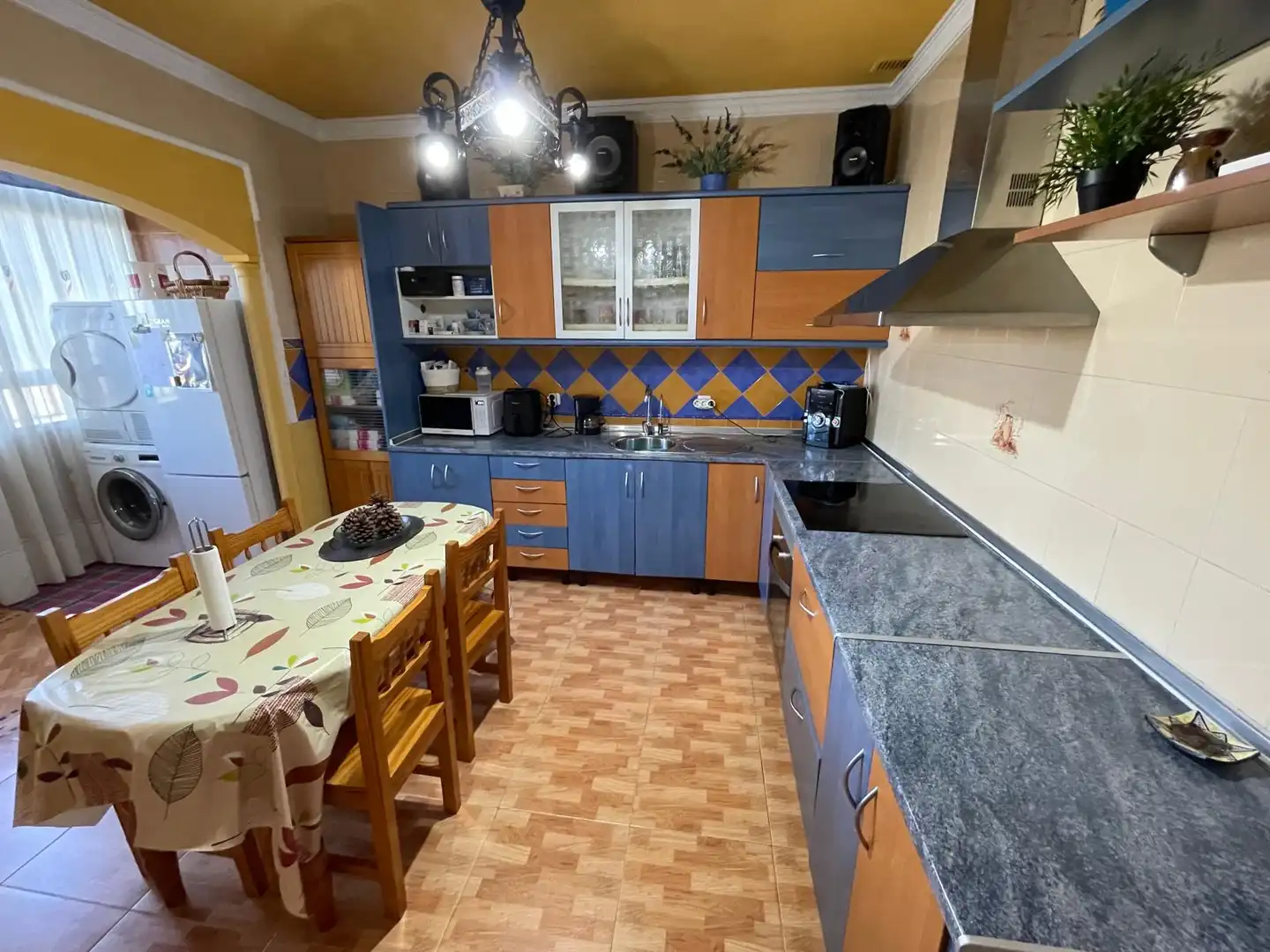Cuina de Pis en venda en Arucas amb Moblat i Balcó