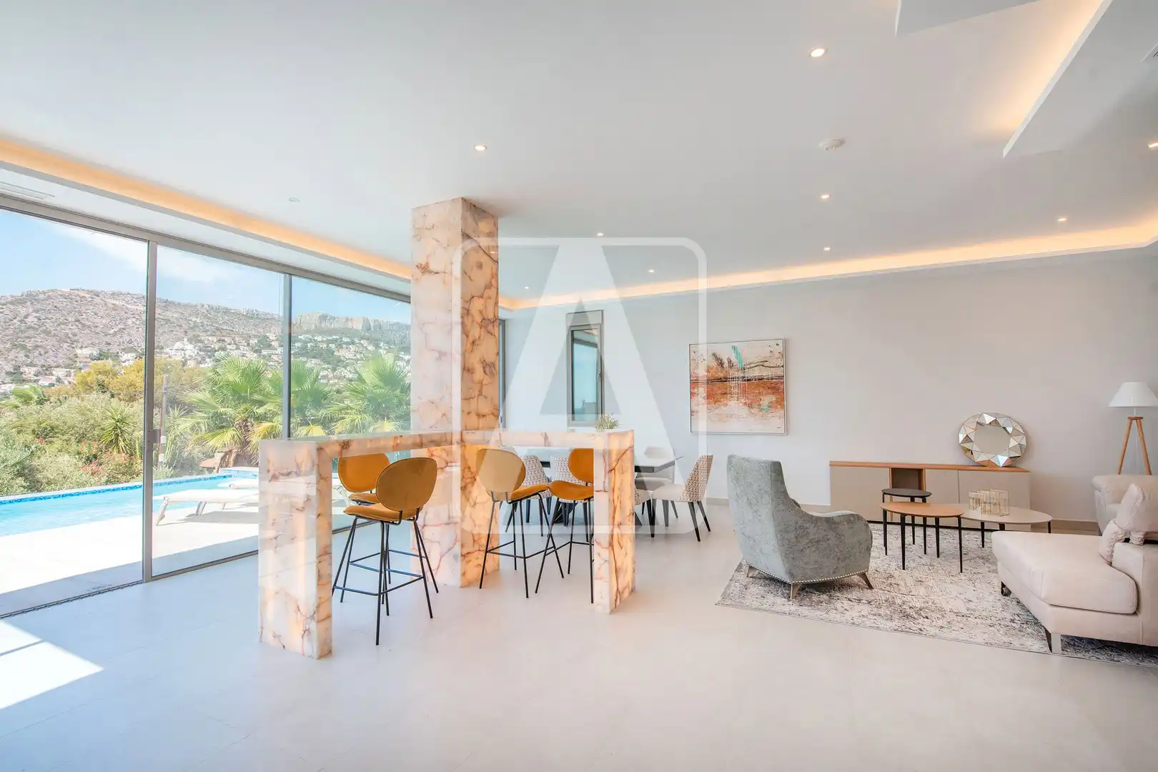 Sala d'estar de Casa o xalet en venda en Calpe / Calp amb Aire condicionat, Jardí privat i Terrassa