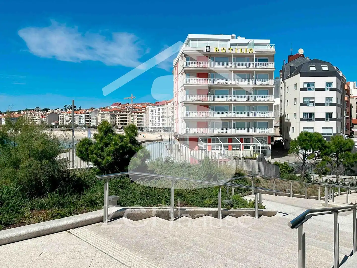 Vista exterior de Piso en venta en Sanxenxo