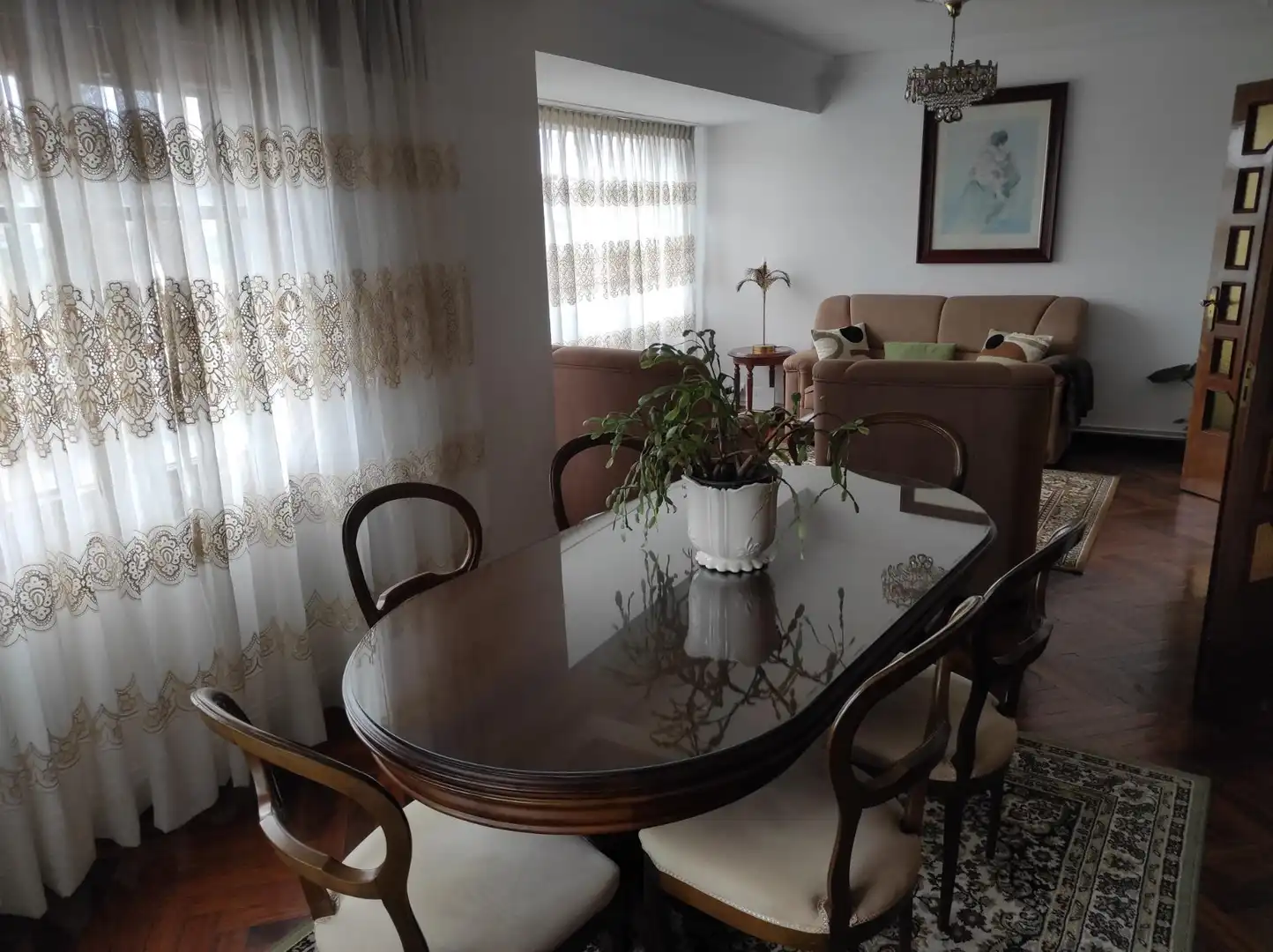Wohnung zur Miete in Avenida LUGO, Ensanche - Sar