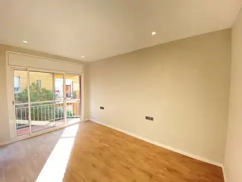 Schlafzimmer von Wohnung zur Miete in Barcelona mit Klimaanlage, Heizung und Ofen