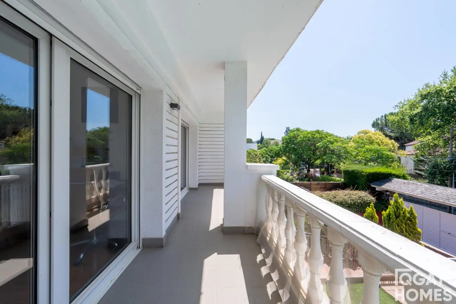 Terrassa de Casa o xalet en venda en Sant Cugat del Vallès amb Aire condicionat, Calefacció i Jardí privat