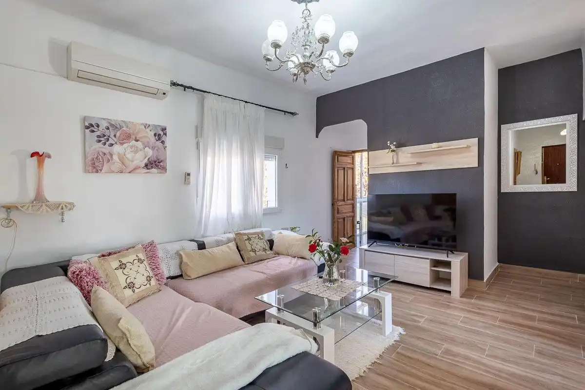 Sala de estar de Piso en venta en  Granada Capital con Amueblado y Balcón