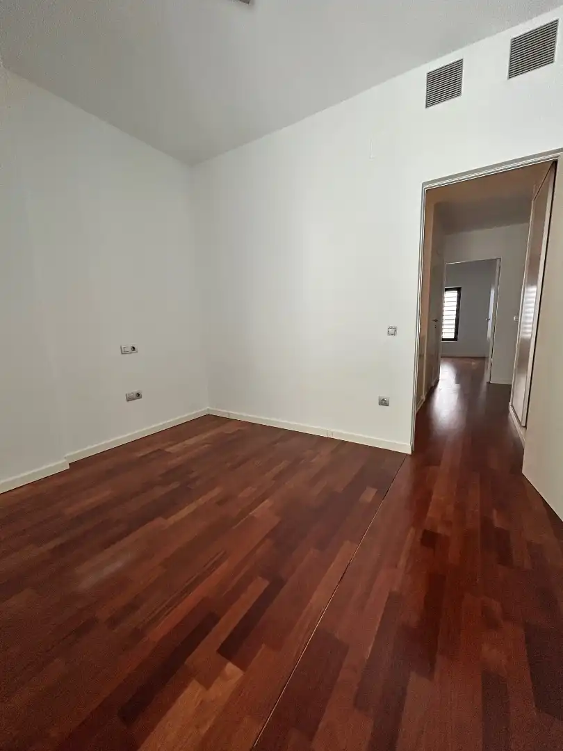 Dúplex de alquiler en Sevilla con Aire acondicionado, Calefacción y Parquet