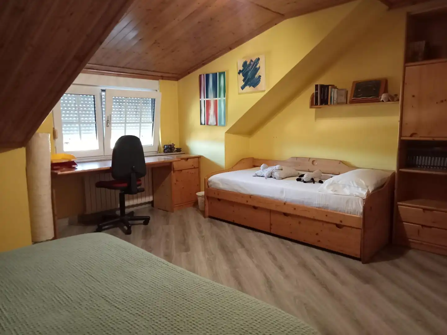 Habitación de Casa o chalet en venta en Vilagarcía de Arousa con Calefacción, Piscina y Balcón