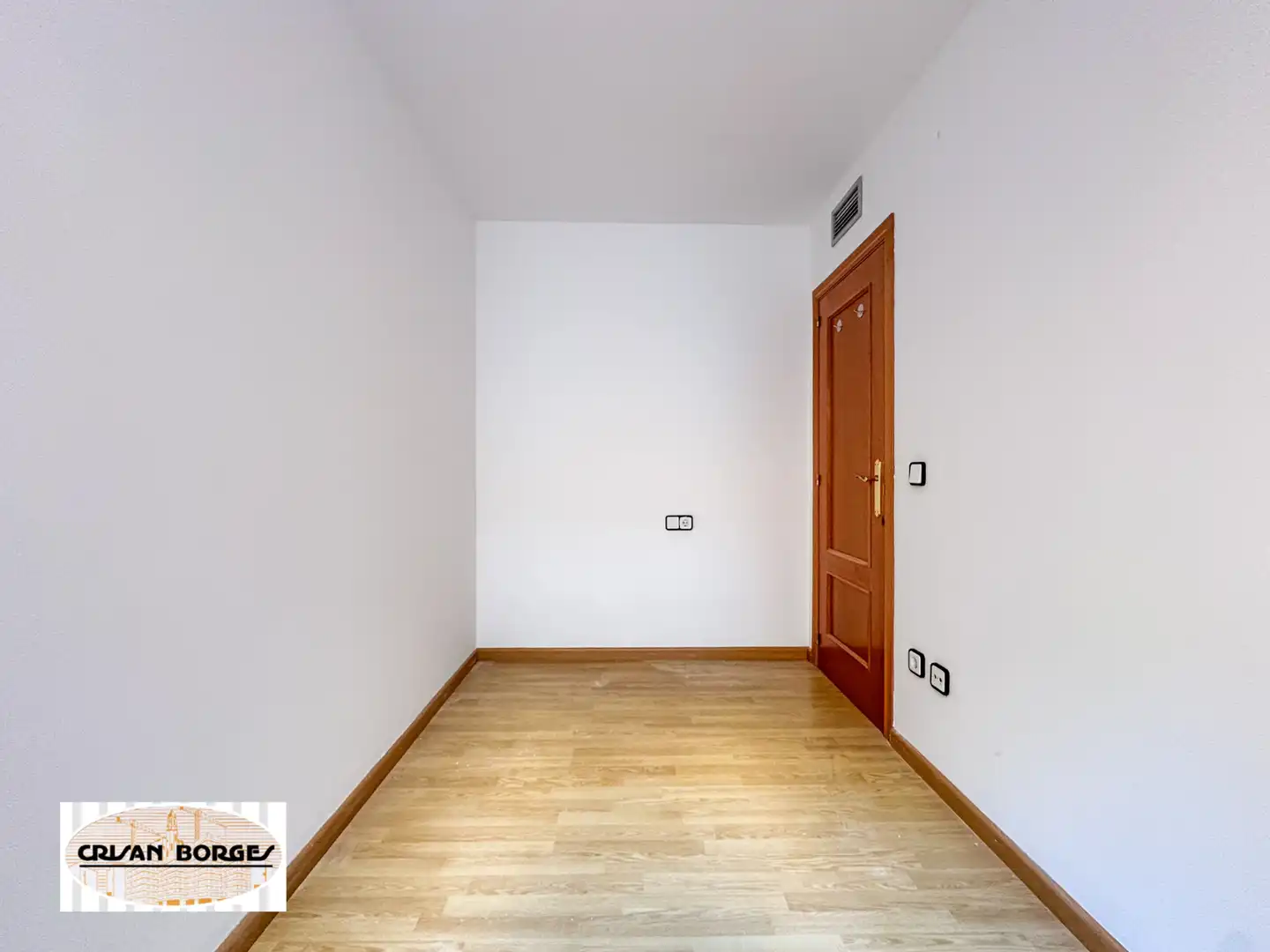 Flat for sale in Reus  with Air Conditioner, Private garden and Parquet flooring