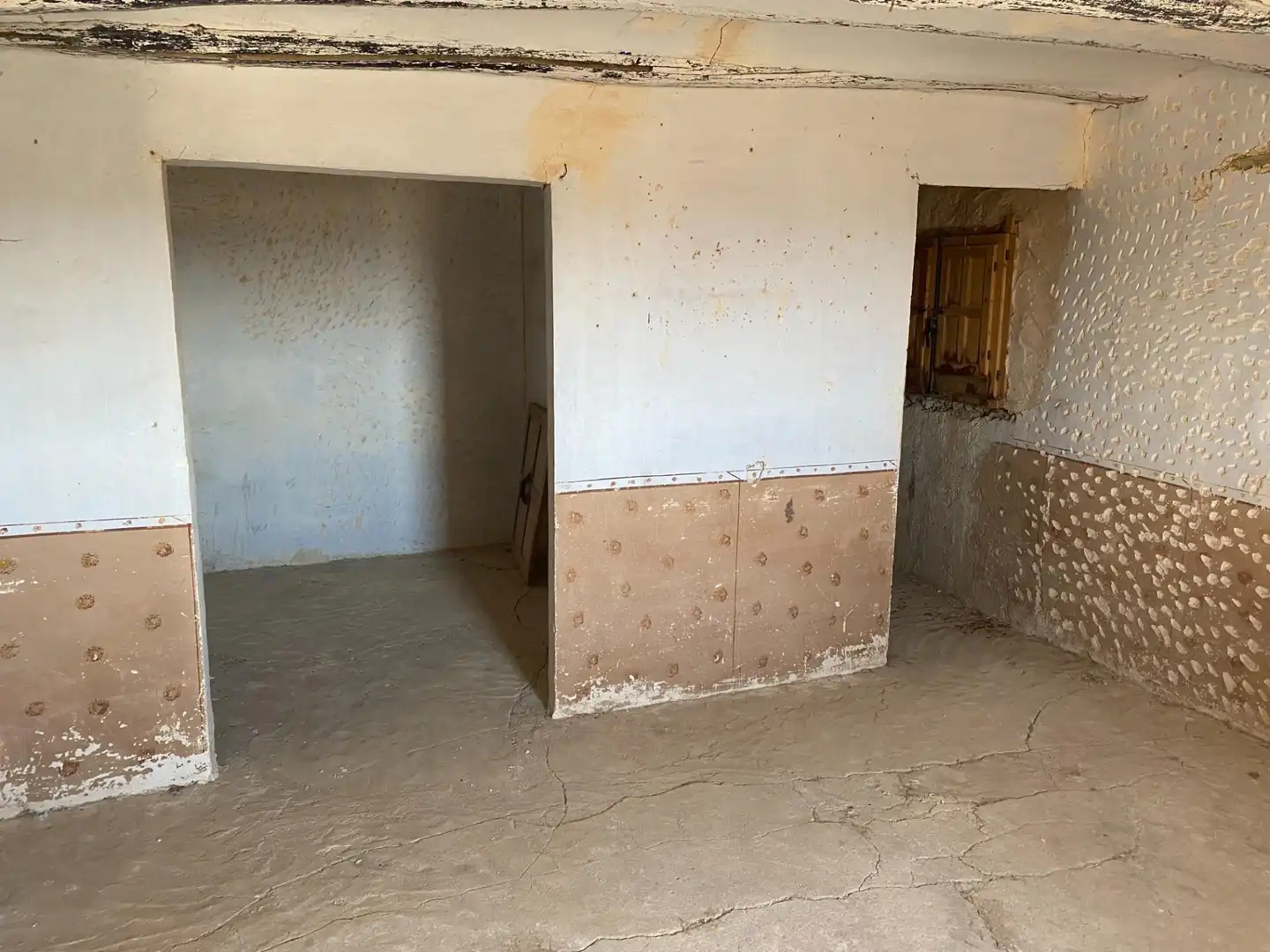 Country homes for sale in Bañón