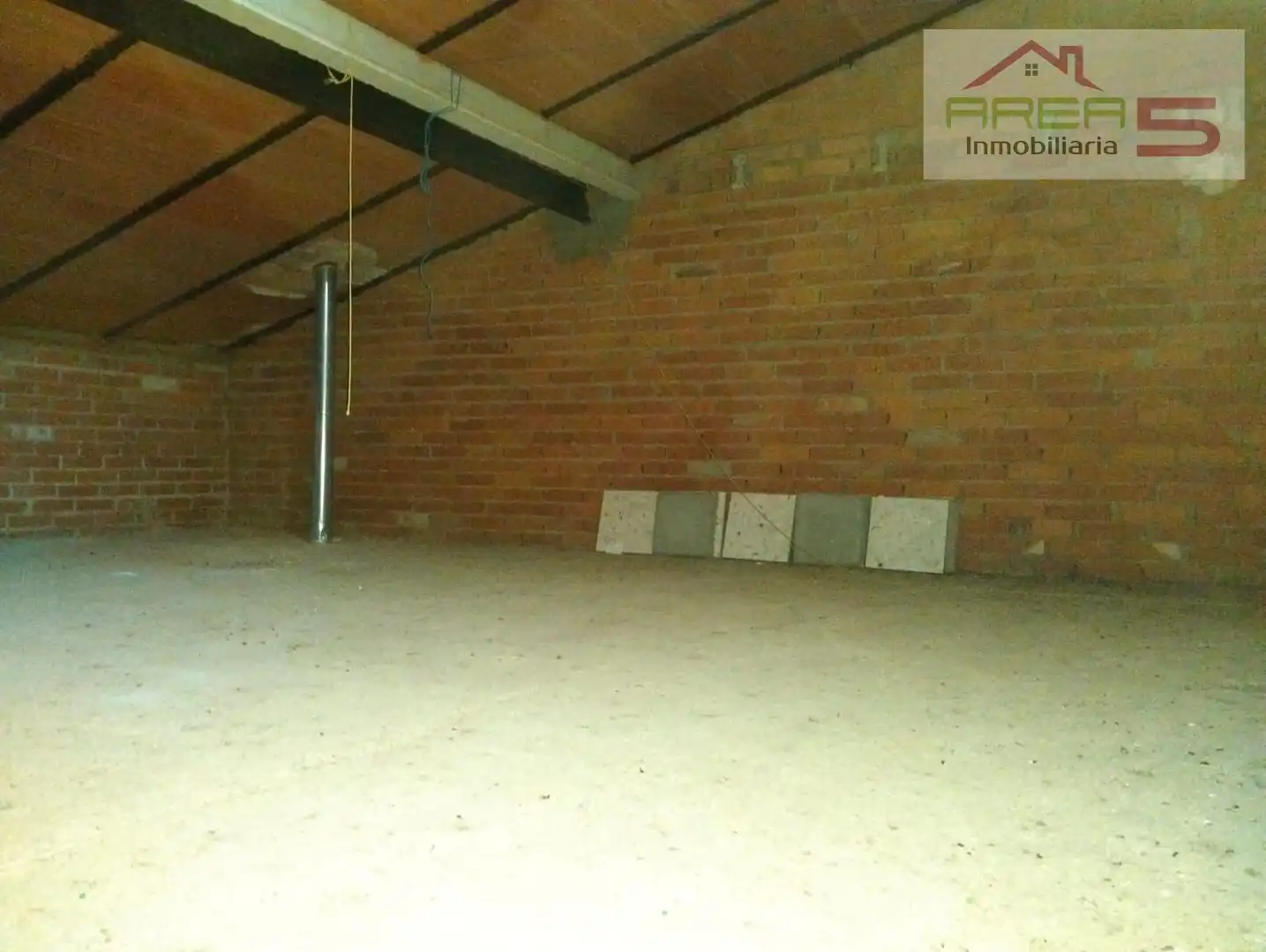 Casa adosada en venda en Aliseda amb Balcó
