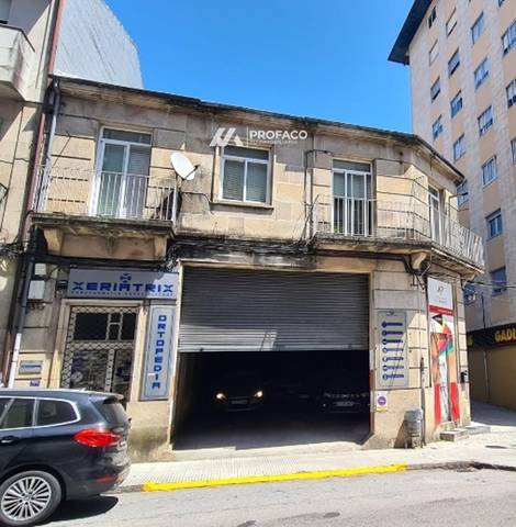 Casa adosada en Venta en Conde Vallellano en O Carballiño