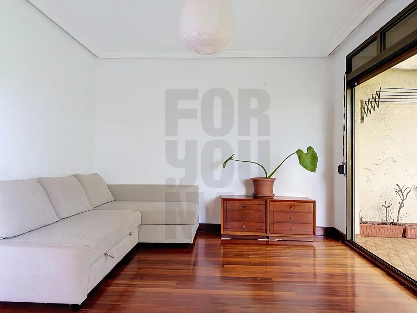 Sala de estar de Piso en venta en Donostia - San Sebastián  con Calefacción, Jardín privado y Balcón