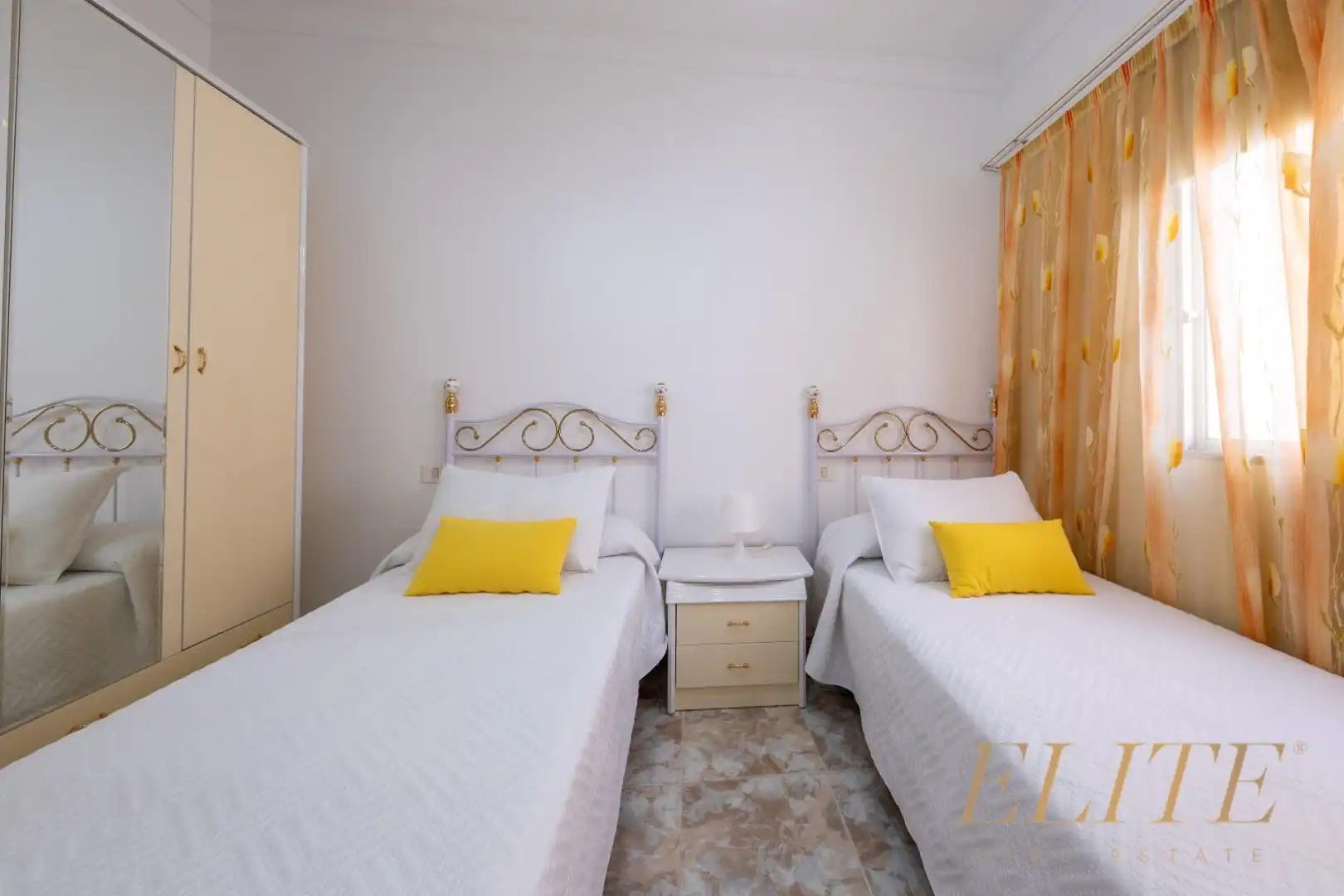 Schlafzimmer von Gebäude zum Verkauf in Mogán