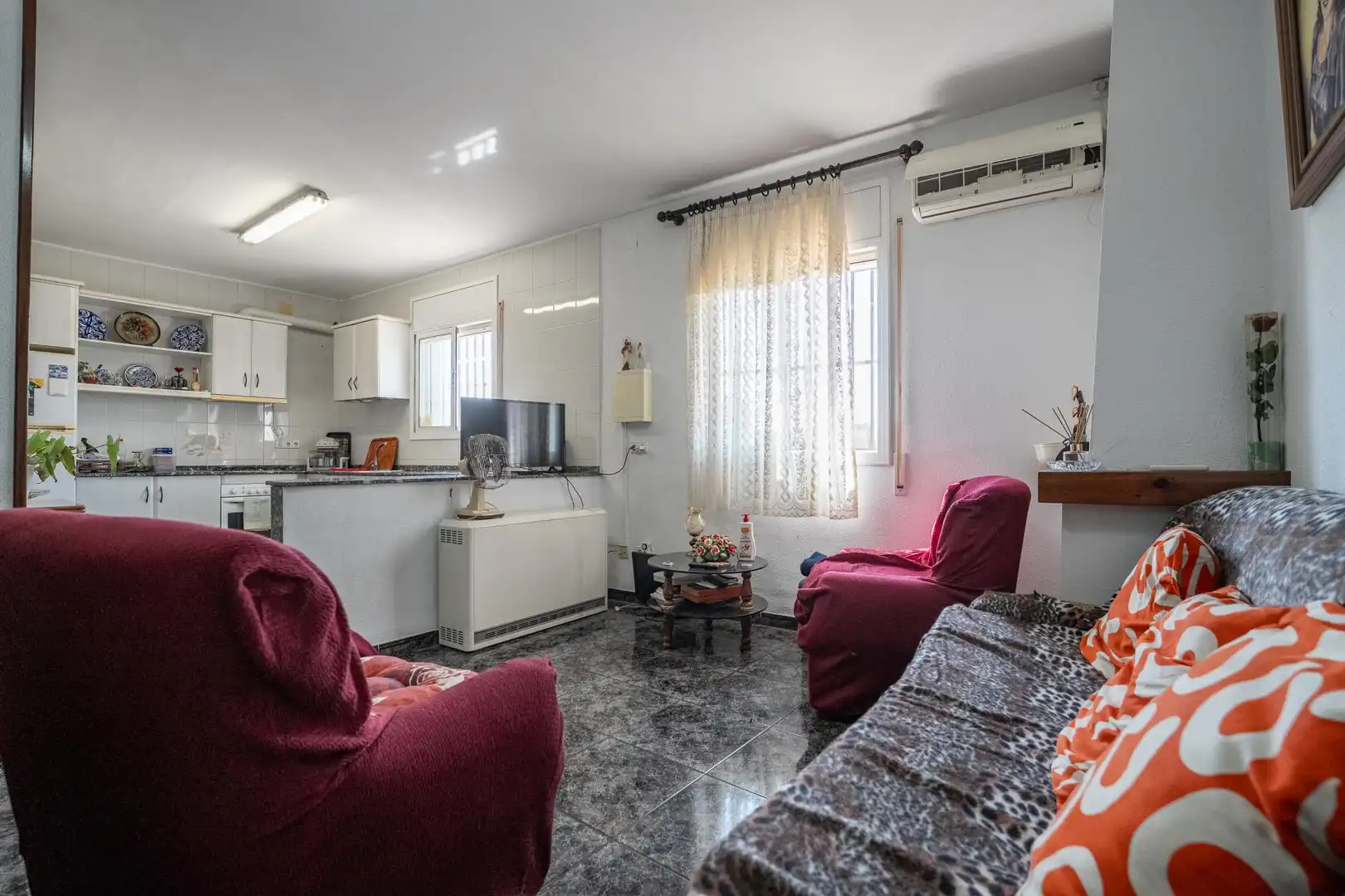 Sala de estar de Finca rústica en venta en Riudoms con Calefacción y Jardín privado