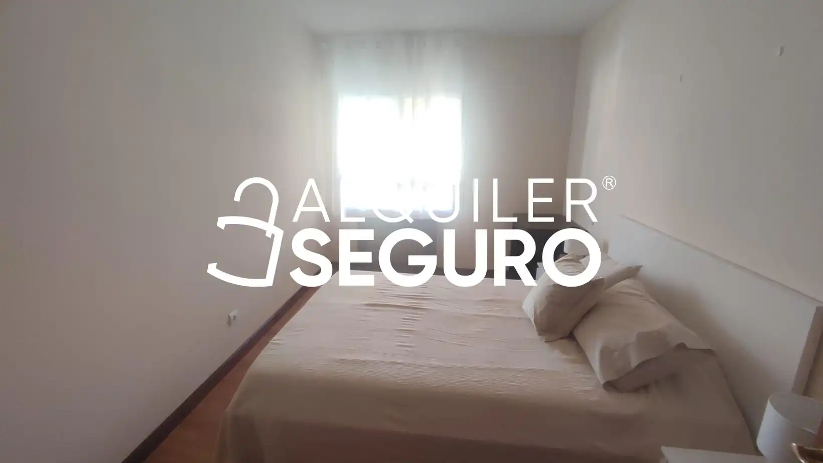Bedroom of Flat for rent in Madrid  with Air Conditioner, Heating and Terrace