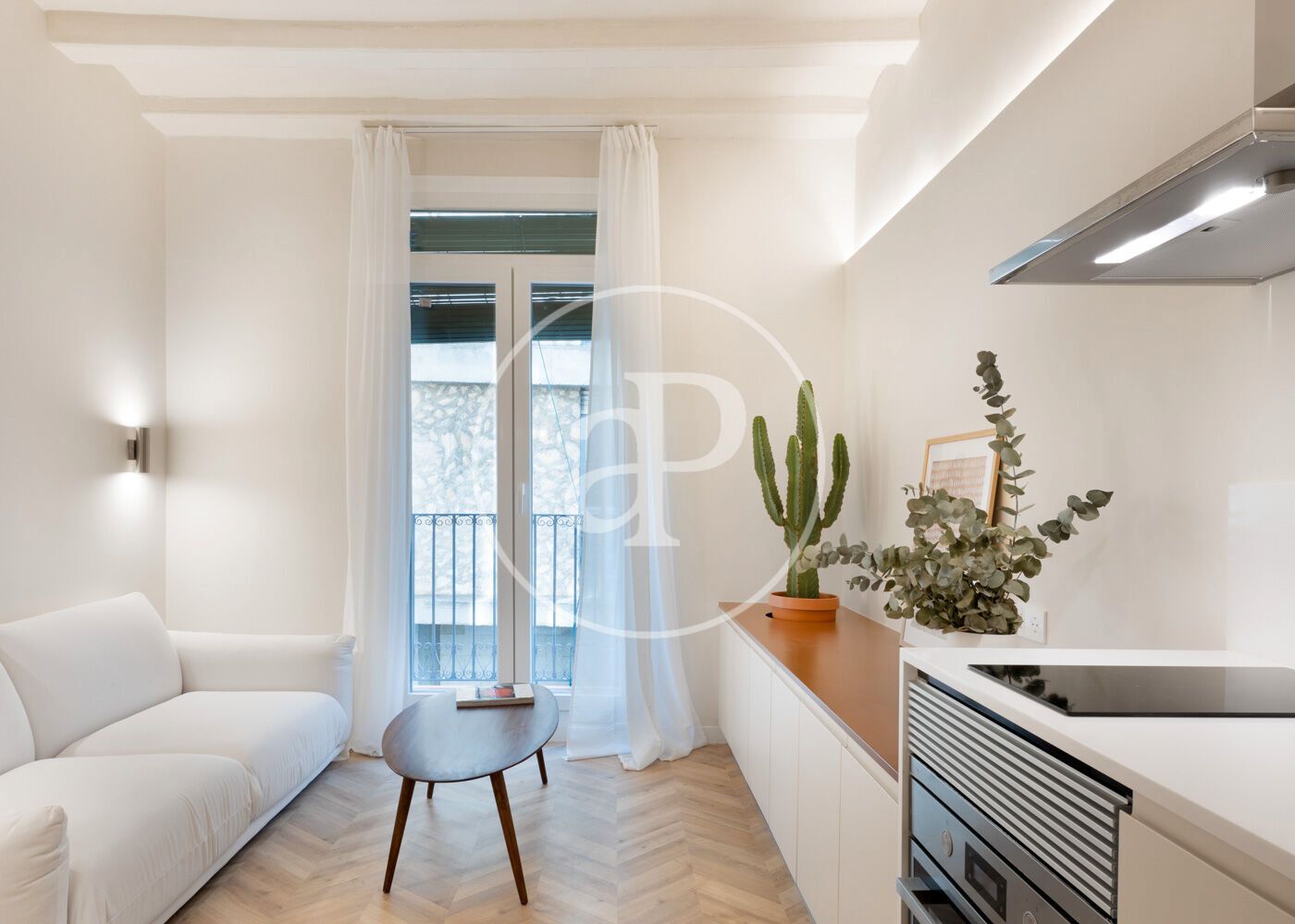 Dormitori de Pis en venda en  Barcelona Capital amb Calefacció, Moblat i Balcó