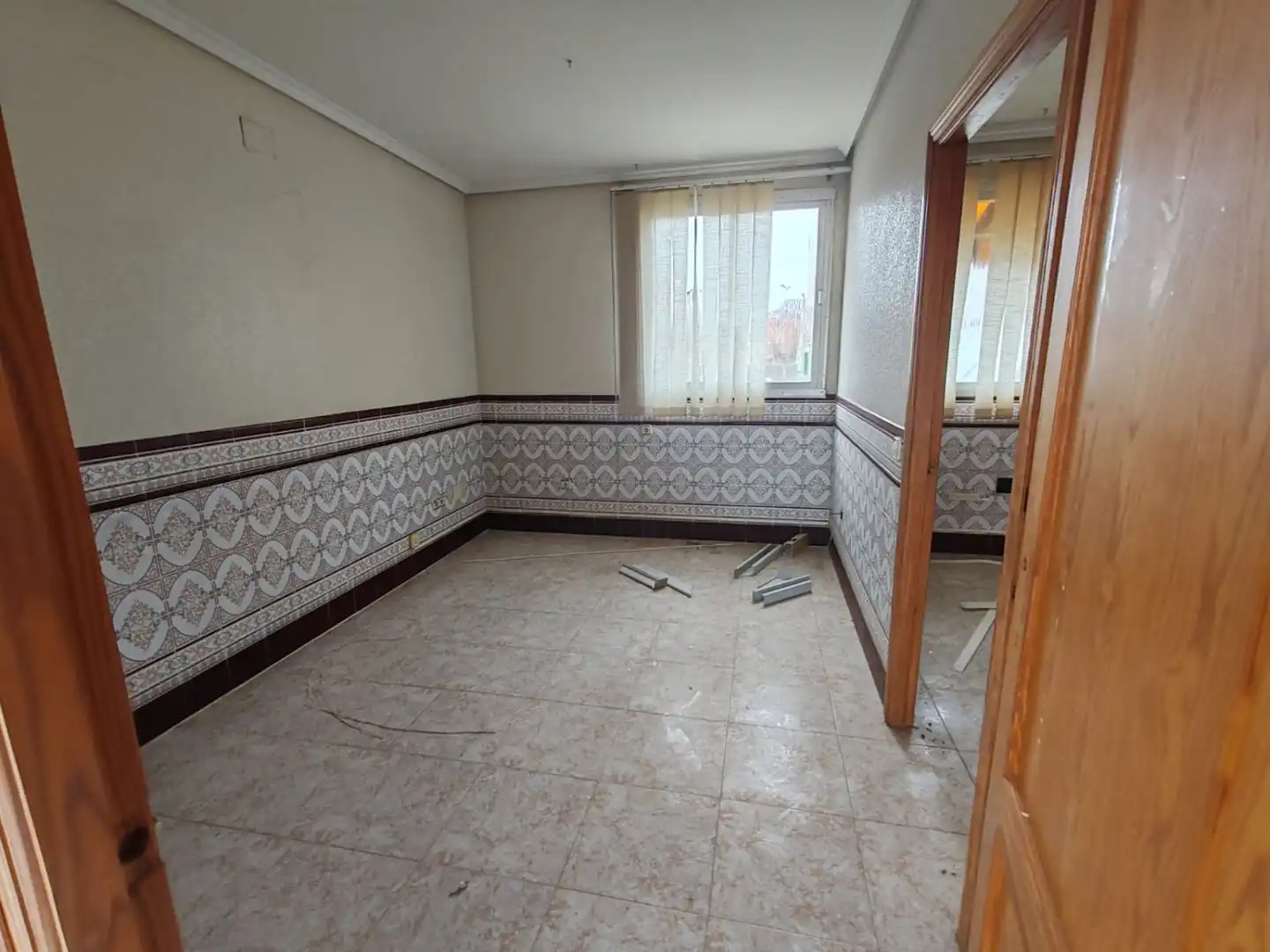 Habitación de Local en venta en Fuensalida