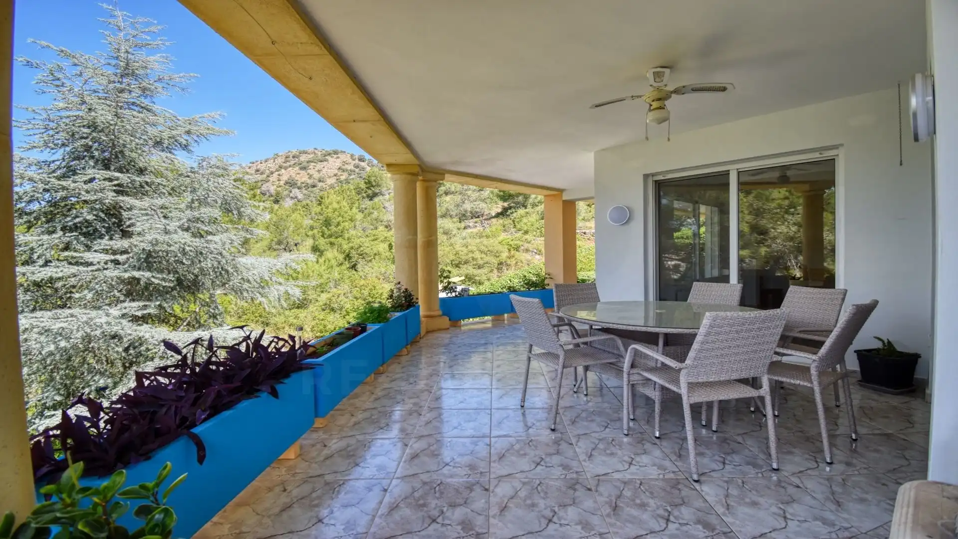 Detached house with pool for sale in Centro