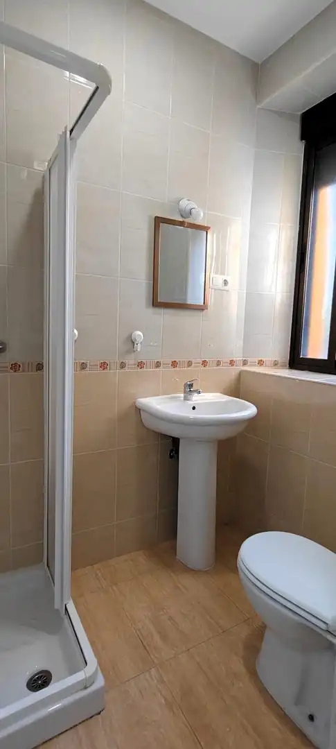 Badezimmer von Wohnung zur untervermieten in Beiro
