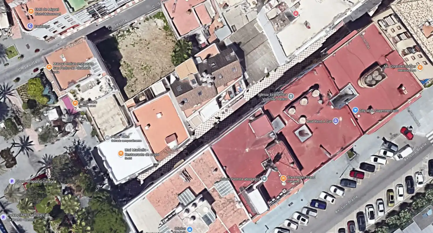 Vista exterior de Piso en venta en Marbella con Calefacción