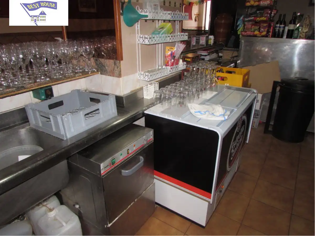 Local en venta en Albacete con Aire acondicionado y Amueblado