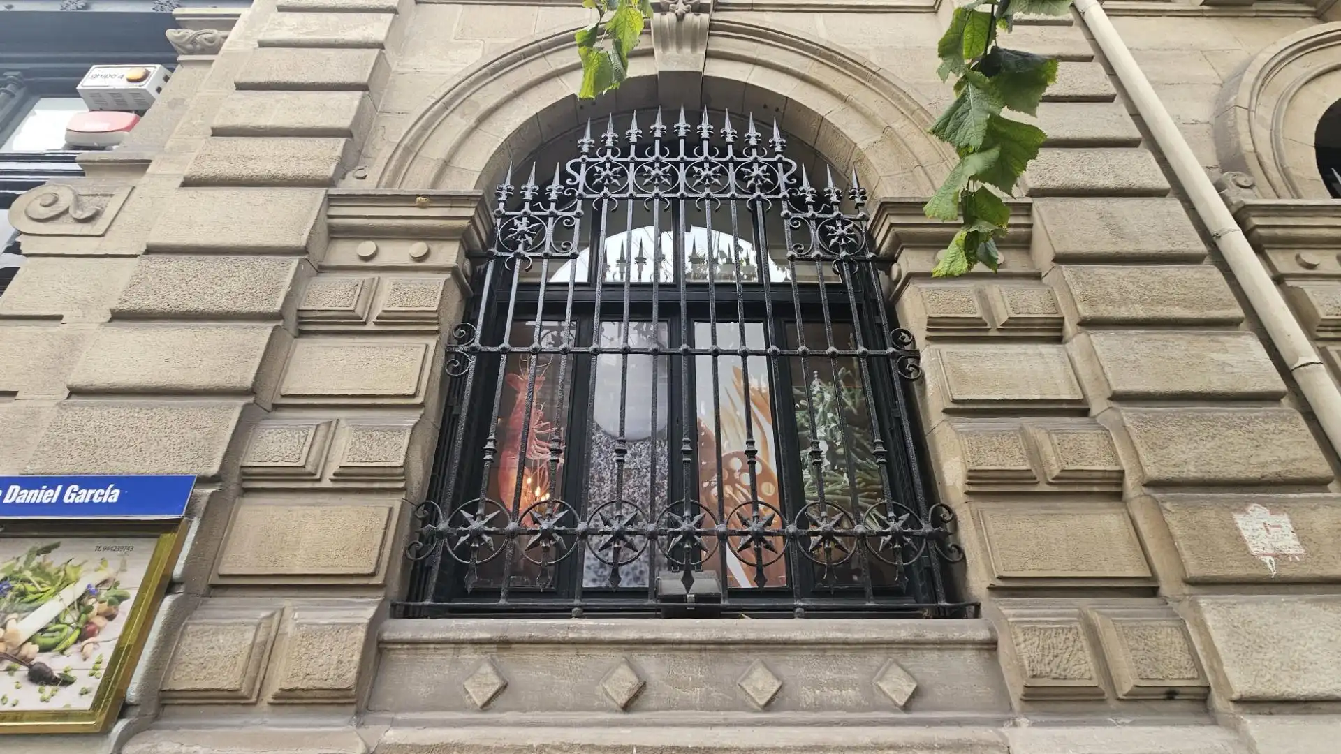 Vista exterior de Local en venta en Bilbao 