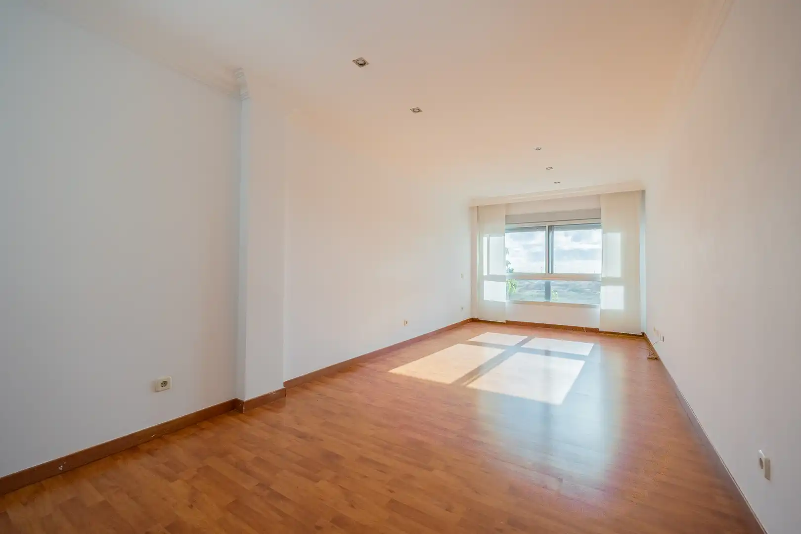 Sala d'estar de Pis en venda en Las Palmas de Gran Canaria amb Traster