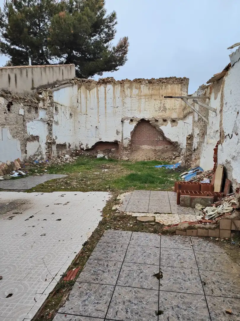 Casa con jardín en venta en Corral de Almaguer, imagen 2