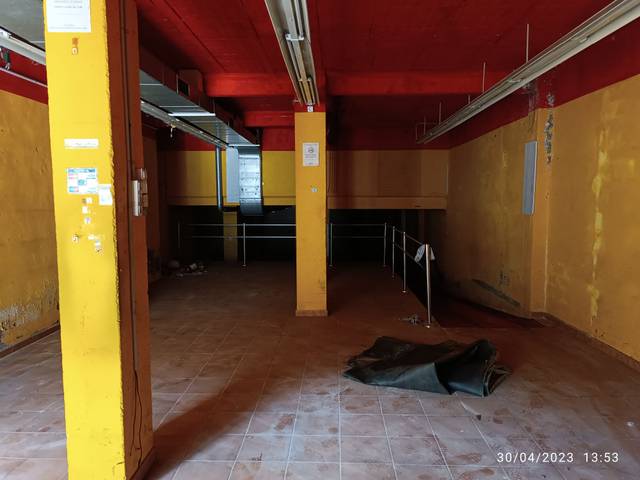 Local comercial en Alquiler en Diagonal - Colomeres