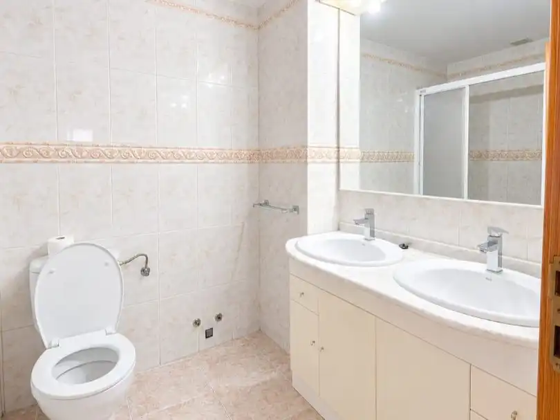 Bany de Pis en venda en  Palma de Mallorca amb Aire condicionat, Calefacció i Balcó