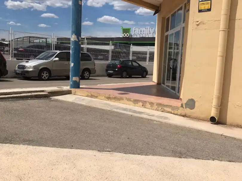 Gewerbefläche zur Miete in Partida la Vila 11E, imagen 4
