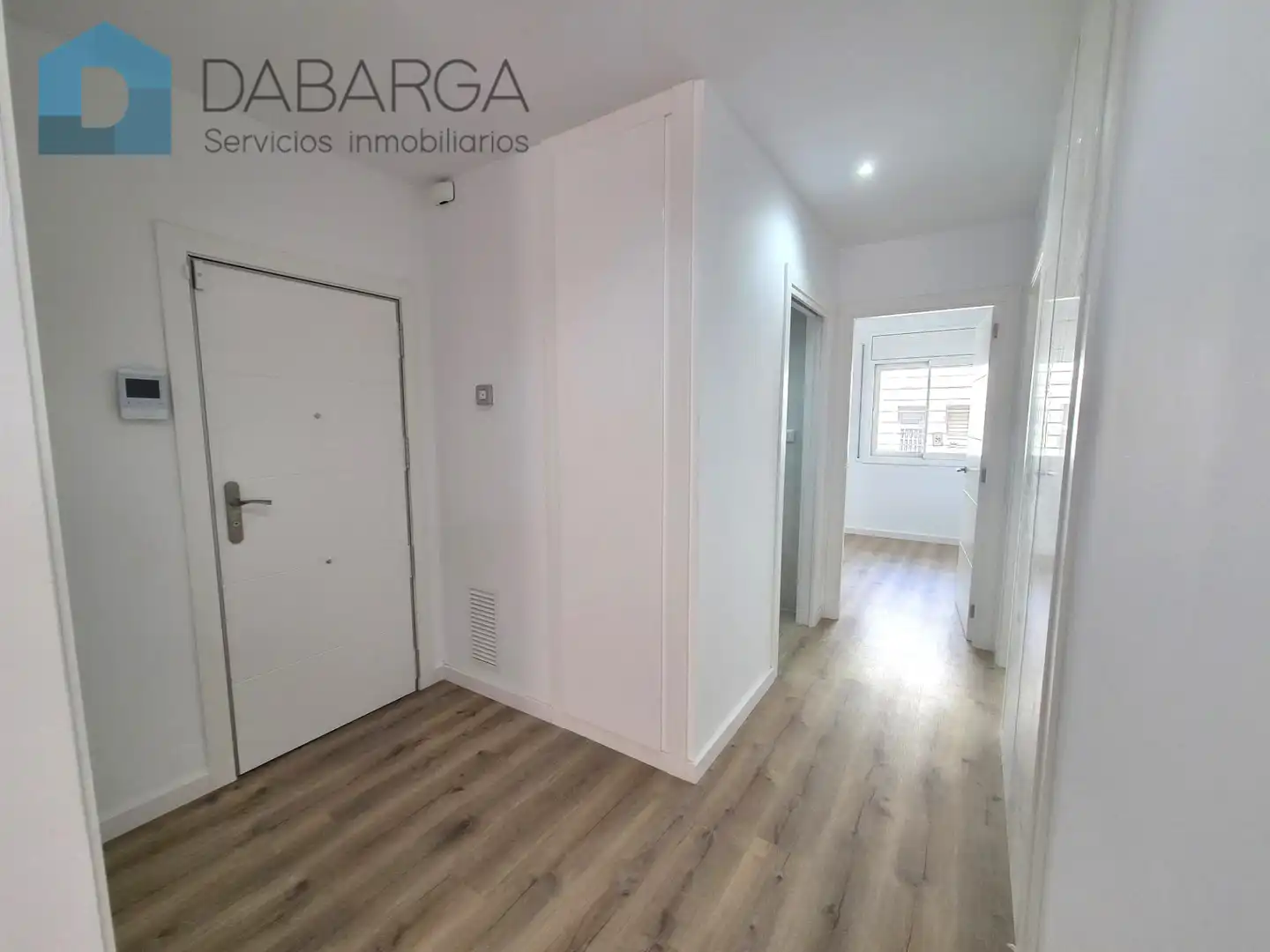 Wohnung zum Verkauf in Ripollet mit Klimaanlage, Parkett und Terrasse