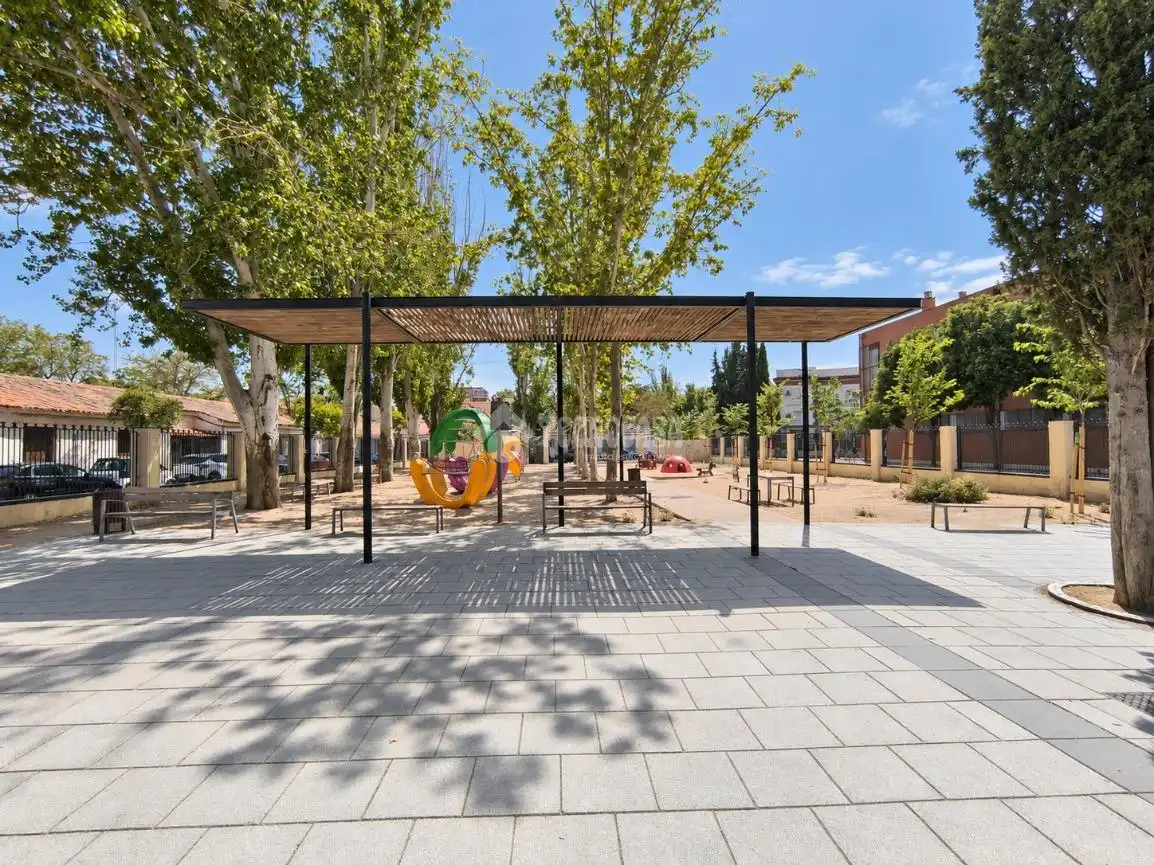 Terraza de Casa adosada en venta en Alcalá de Henares con Aire acondicionado y Trastero