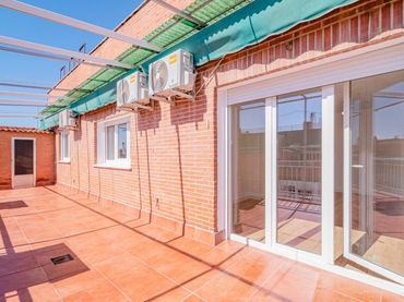 Àtic amb balcó en venda a Beiro