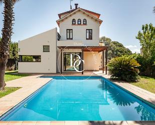 Swimming pool of House or chalet for sale in Sant Cugat del Vallès  with Air Conditioner, Heating and Private garden