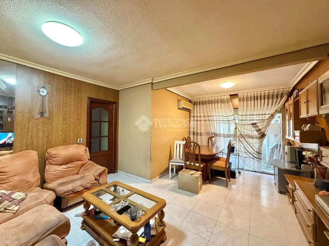 Sala de estar de Piso en venta en Torrejón de la Calzada con Aire acondicionado, Calefacción y Terraza
