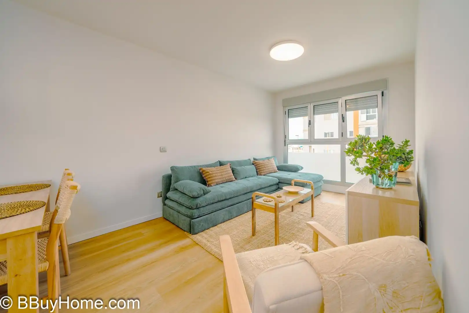 Sala d'estar de Pis de lloguer en Las Palmas de Gran Canaria amb Traster, Moblat i Piscina comunitària