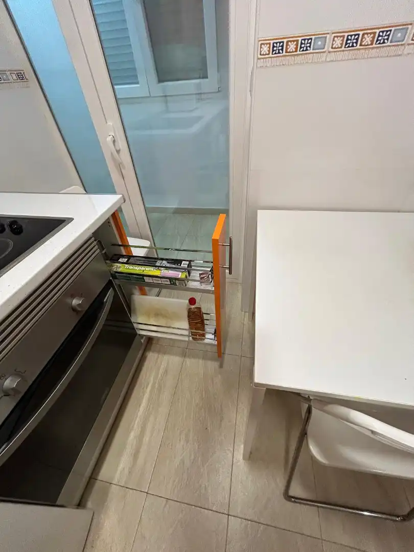 Cuina de Apartament de lloguer en Valladolid amb Calefacció, Terrassa i Traster