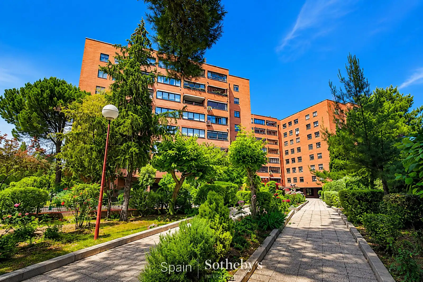 Vista exterior de Apartament en venda en Madrid amb Aire condicionat, Calefacció i Terrassa