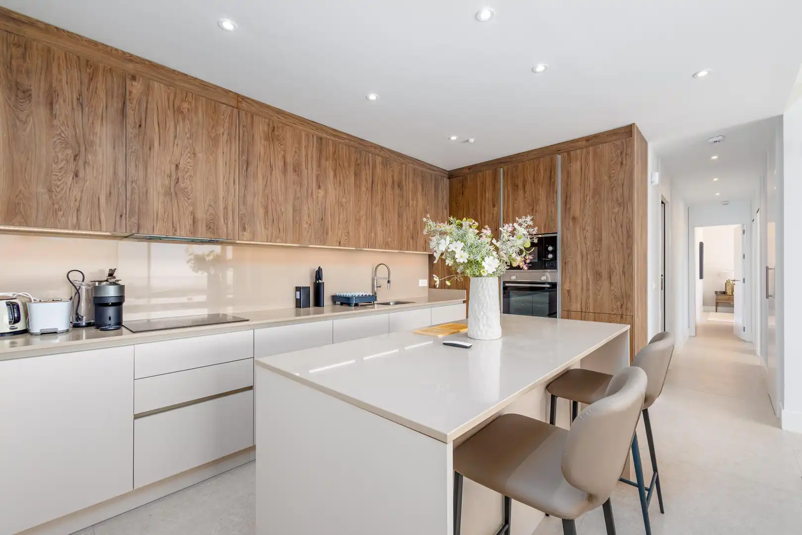 Cocina de Apartamento en venta en Benahavís con Aire acondicionado, Calefacción y Jardín privado